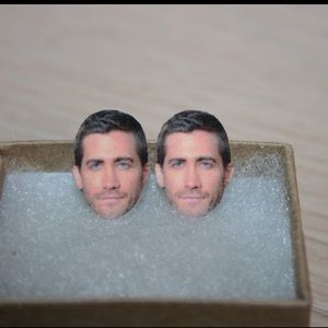 Jake Gyllenhaal earrings